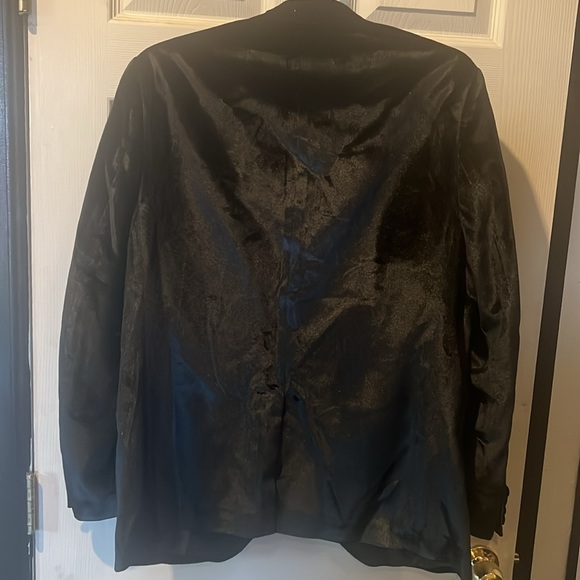 Men Black Crushed Velvet Blazer - Picture 2 of 5